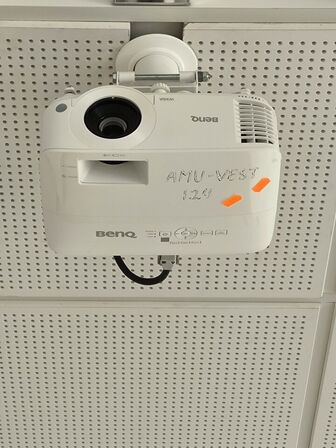 Projektor BENQ MW620 inkl. lærred