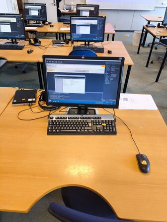 HP ProDesk | Intel i5-7500 | 8 GB | 128 GB SSD