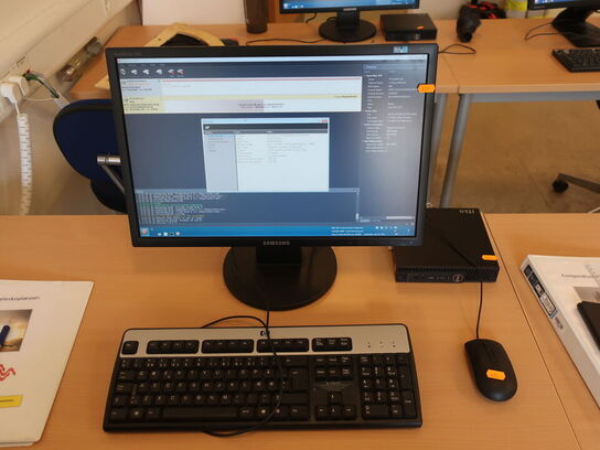 DELL OptiPlex 3050 | Intel i5-7500T | 8 GB | 256 GB SSD | SAMSUNG 22" skærm