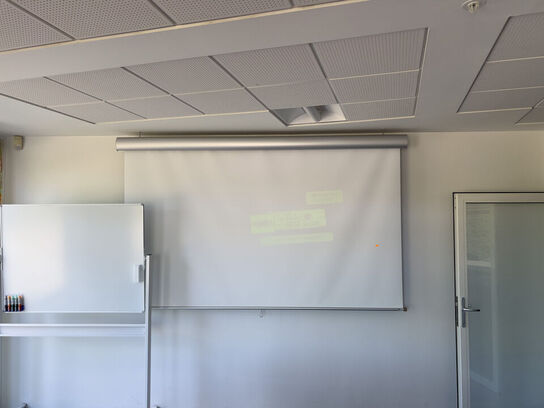 Projektor NEC ME300W inkl. lærred