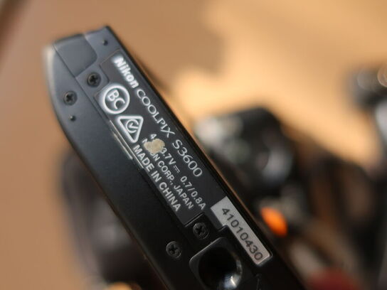 Ældre kameraer NIKON & HITACHI