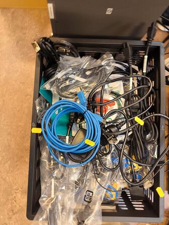 1 ks. m. div. IT udstyr 