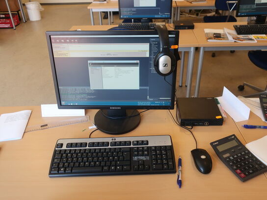 DELL OptiPlex 3050 | Intel i5-7500T | 8 GB | 256 GB SSD | SAMSUNG 22" skærm