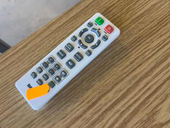 Projektor BENQ MW536 inkl. lærred, højttalere & skærm