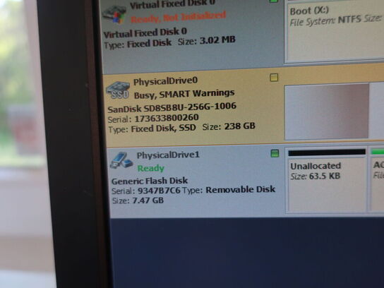 HP ProDesk | Intel i5-7500 | 8 GB | 256 GB SSD | HP 22" skærm