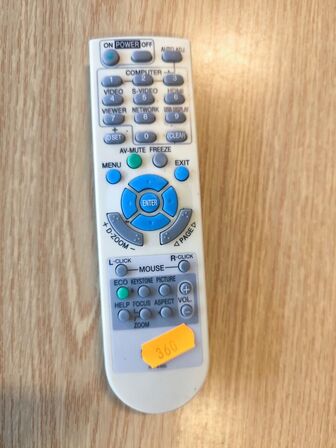 Projektor NEC ME311W inkl. lærred