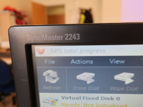 DELL OptiPlex 3050 | Intel i5-7500T | 8 GB | 256 GB SSD | SAMSUNG 22" skærm