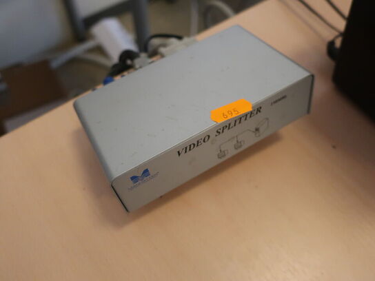 Bærbar PC HP ProBook 445 G10 AMD Ryzen 3 7330U | 8 GB | 256 GB NVMe