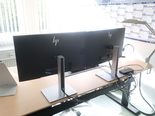 2 stk. HP EliteDisplay 27" skærme inkl. rollermouse & div. tilbehør