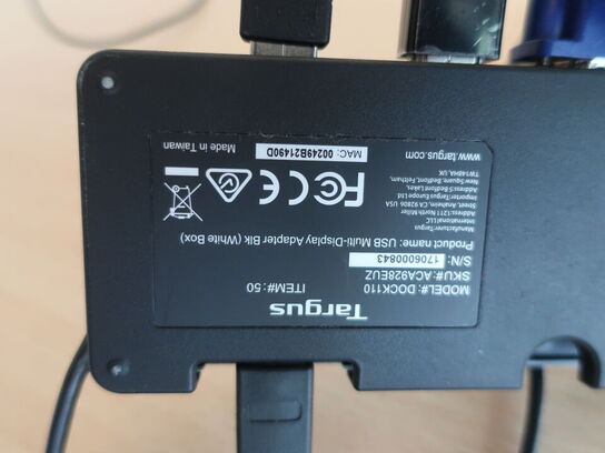 Projektor NEC ME311W inkl. lærred & div. afbilledet tilbehør