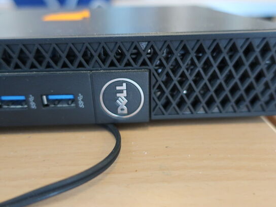 DELL OptiPlex 3050 | Intel i5-7500T | 8 GB | 256 GB SSD | SAMSUNG 22" skærm