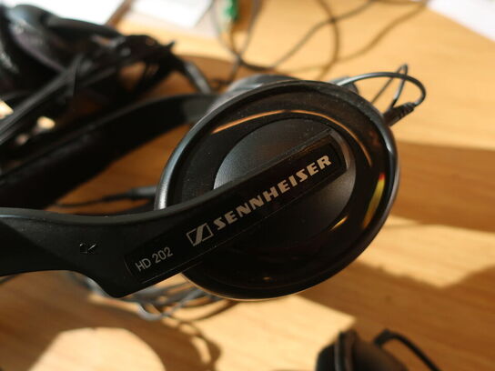 Div. hovedtelefoner SENNHEISER m.v.