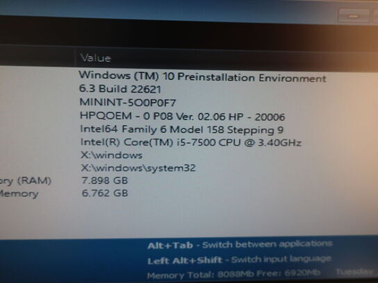 HP ProDesk | Intel i5-7500 | 8 GB | 256 GB SSD | HP 22" skærm