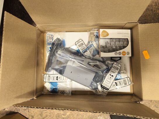 Div. netværkstilbehør bl.a. UBIQUITY Unifi (se billeder)