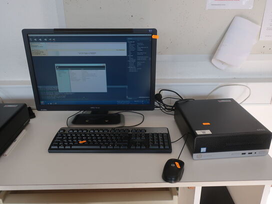 HP ProDesk | Intel i5-7500 | 8 GB | 256 GB SSD | HP 22" skærm