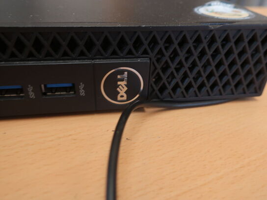 DELL OptiPlex 3050 | Intel i5-7500T | 8 GB | 256 GB SSD | SAMSUNG 22" skærm