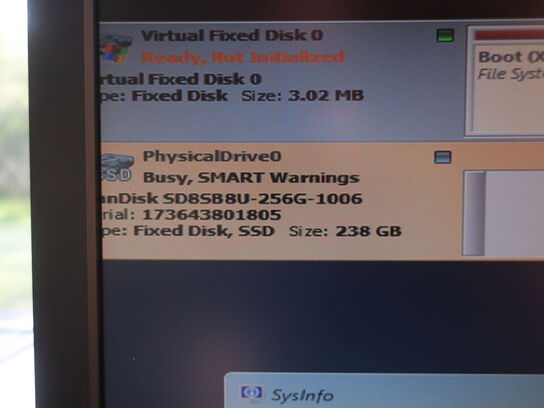 HP ProDesk | Intel i5-7500 | 8 GB | 256 GB SSD | HP 22" skærm