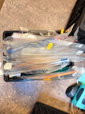 1 ks. m. div. RJ45 & fiberkabler til netværk