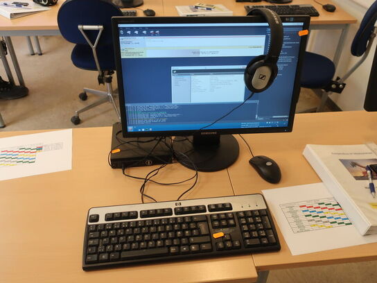 DELL OptiPlex 3050 | Intel i5-7500T | 8 GB | 256 GB SSD | SAMSUNG 22" skærm