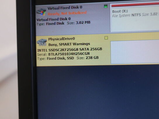 DELL OptiPlex 3050 | Intel i5-7500T | 8 GB | 256 GB SSD | SAMSUNG 22" skærm