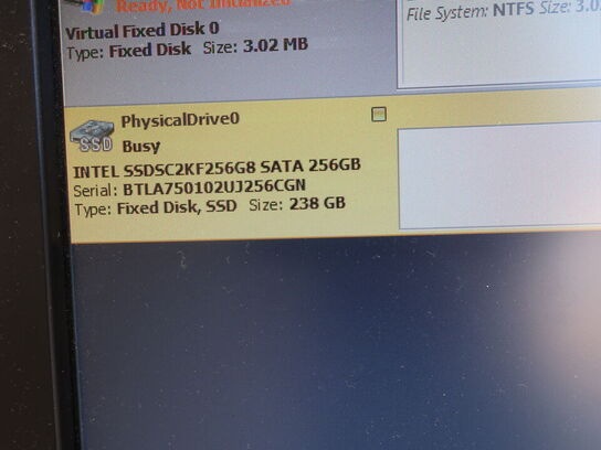 DELL OptiPlex 3050 | Intel i5-7500T | 8 GB | 256 GB SSD | SAMSUNG 22" skærm