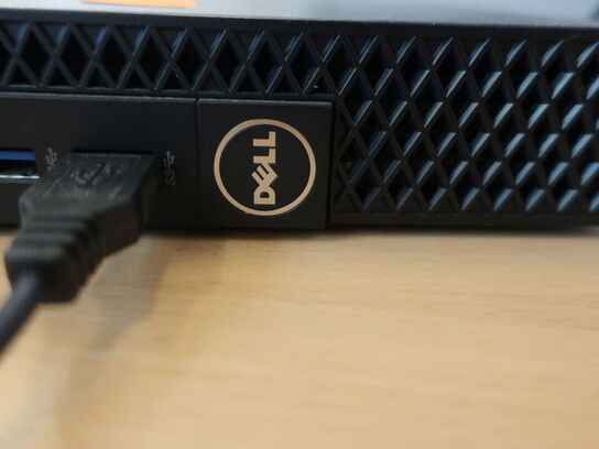 DELL OptiPlex 3050 | Intel i5-7500T | 8 GB | 256 GB SSD | SAMSUNG 22" skærm