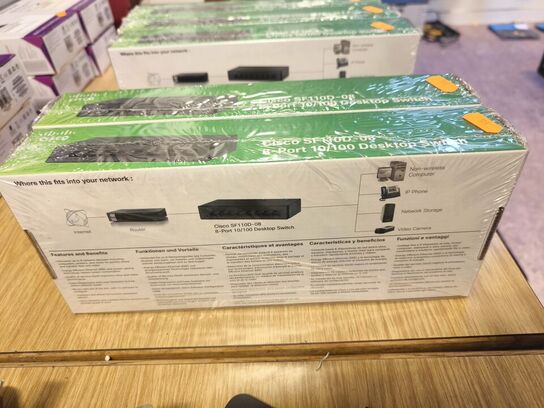 2 stk. netværksswitche CISCO SF110D-08 (ubrugt)