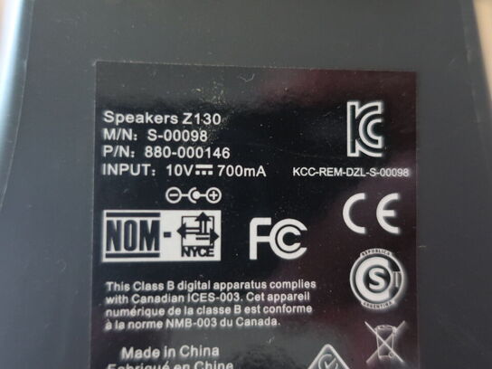 Projektor NEC ME311W inkl. lærred & div. afbilledet tilbehør