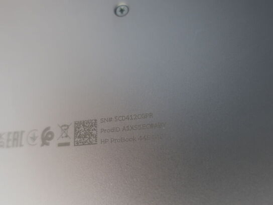 Bærbar PC HP ProBook 445 G10 AMD Ryzen 3 7330U | 8 GB | 256 GB NVMe