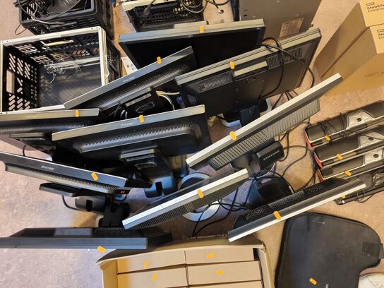 10 stk. ældre skærme (se billeder)