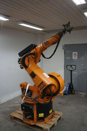 Robot KUKA KR 45/2