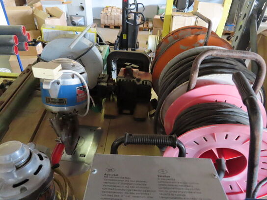 Varmeblæsere, kabelruller mv.