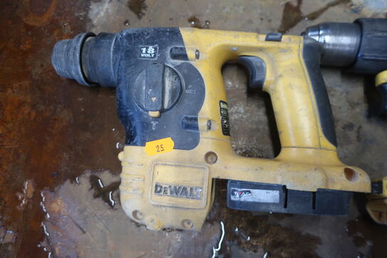 2 stk. akku håndværktøj DEWALT 