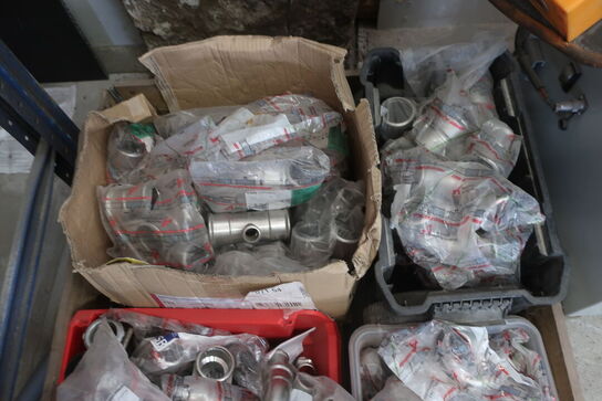 Palle med div. Fittings m.m.