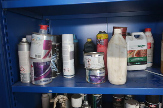 Stålskab med div. Plejemidler