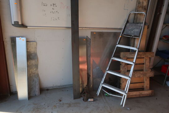 Trappestige samt støttebuk