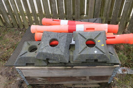 Div. Afspærringsstolper m.m.