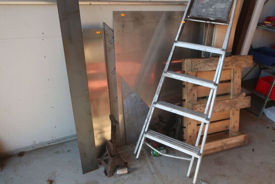 Trappestige samt støttebuk
