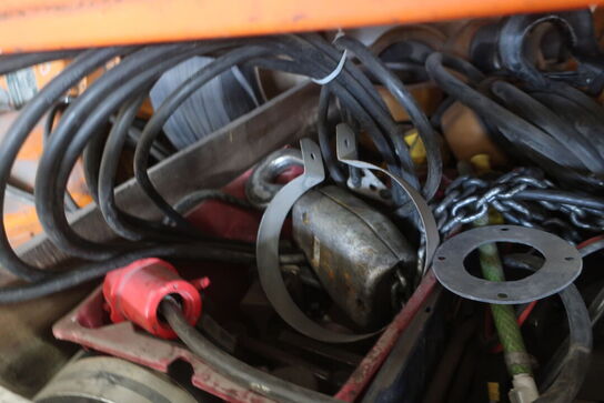 Palle med div. El-kædetaljer m.m.