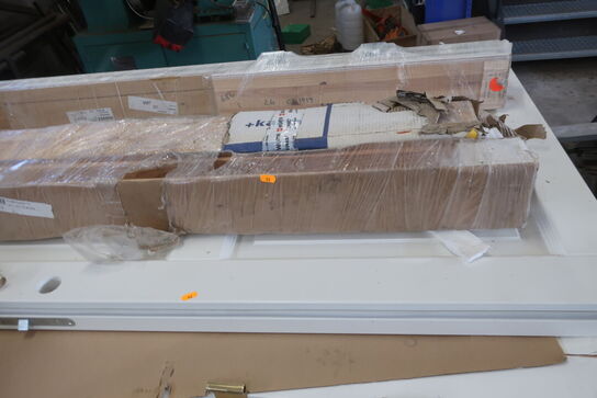 Div. Døre samt karme