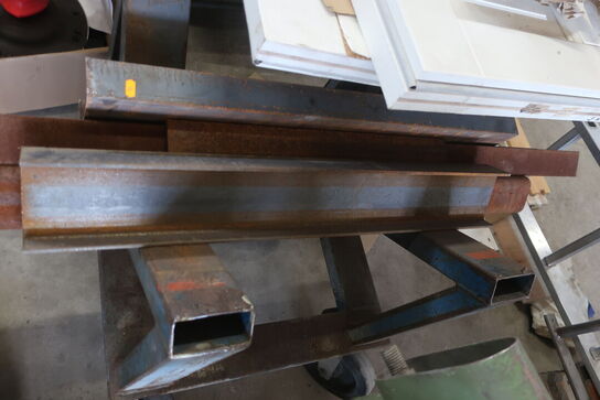 Opbevaringsvogn med div. Jern