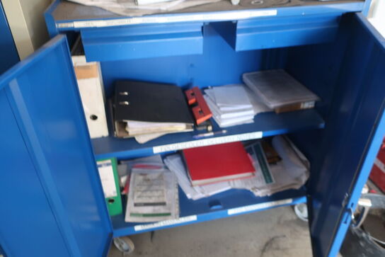 Stålskab med div. Værktøj