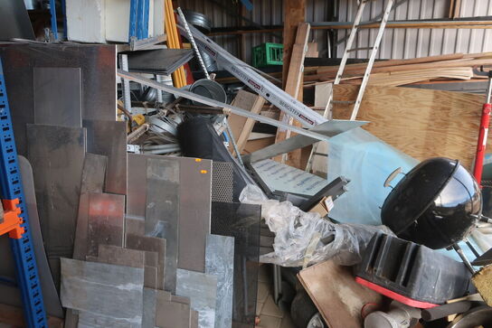 Gearkasseløfter, div. jern, træ, udsugningsdele m.m.