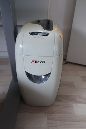 Makulator REXEL