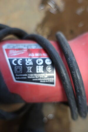 2 stk. vinkelslibere MILWAUKEE AG 800-125 E