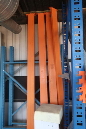 Pallereol med ekstra vanger og gavle