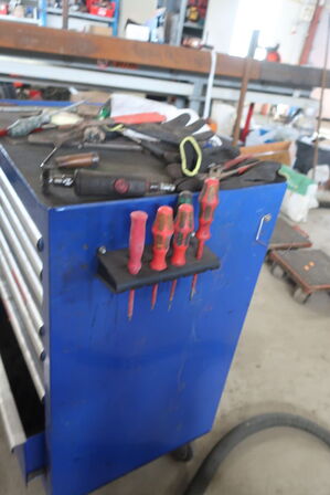 Værktøjsvogn med div. Værktøj