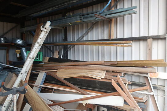 Gearkasseløfter, div. jern, træ, udsugningsdele m.m.