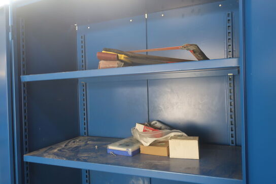 Stålskab med div. Værktøj m.m.