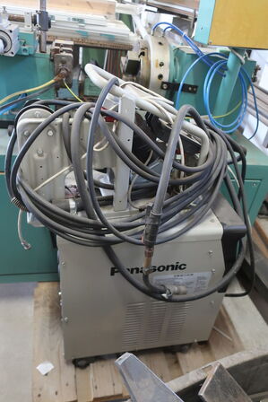 Svejseværk PANASONIC YD-350GL W med svejserundbord